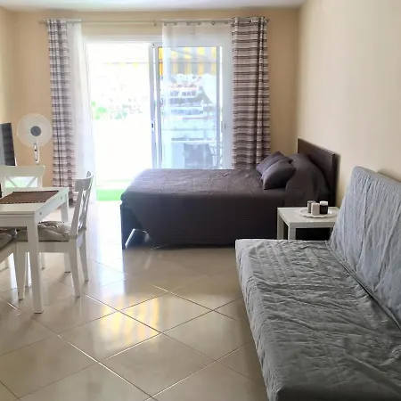 Apartment Island Village Heights *
